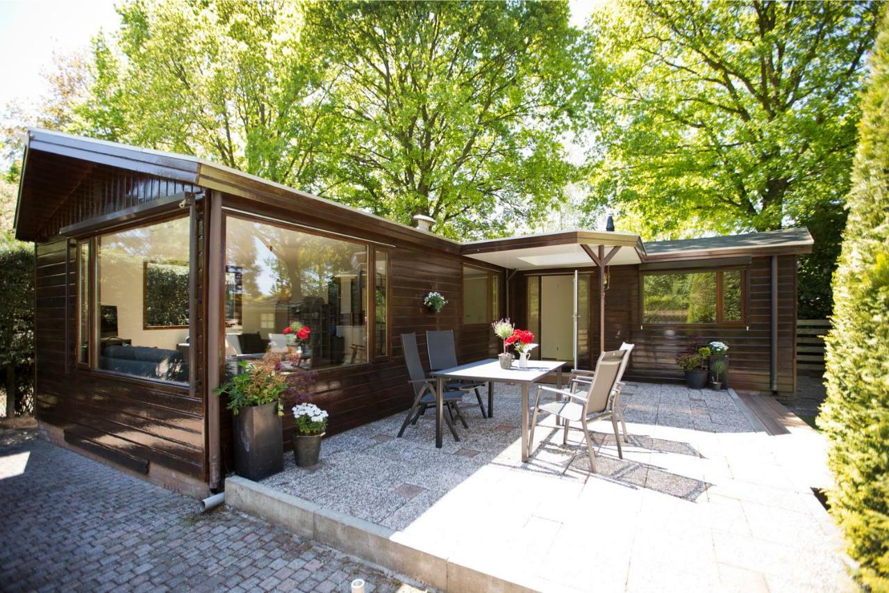 Relaxed Verblijf In Chalet Op De Veluwe Villa Putten Exterior foto